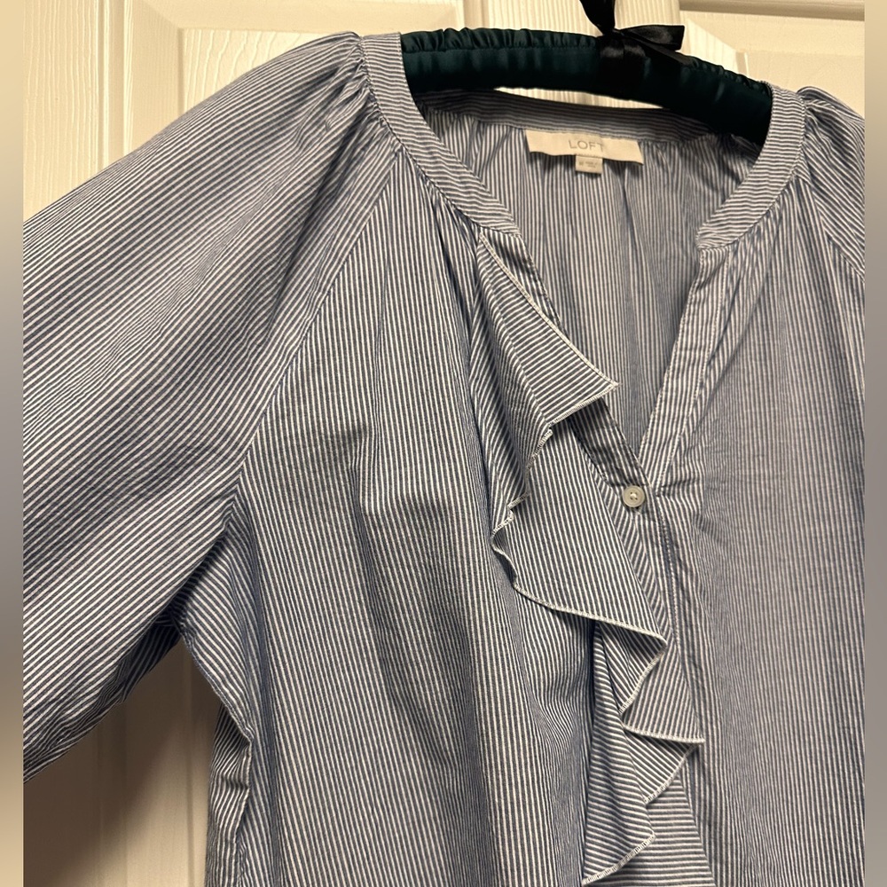 Loft Cotton Ruffle Neck Button Down Blouse size M